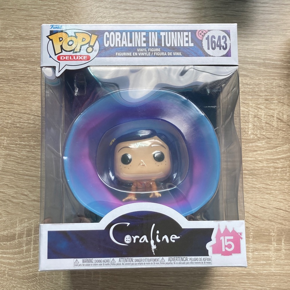 Funko Pop 1643 Deluxe Coraline in Tunnel NIB.